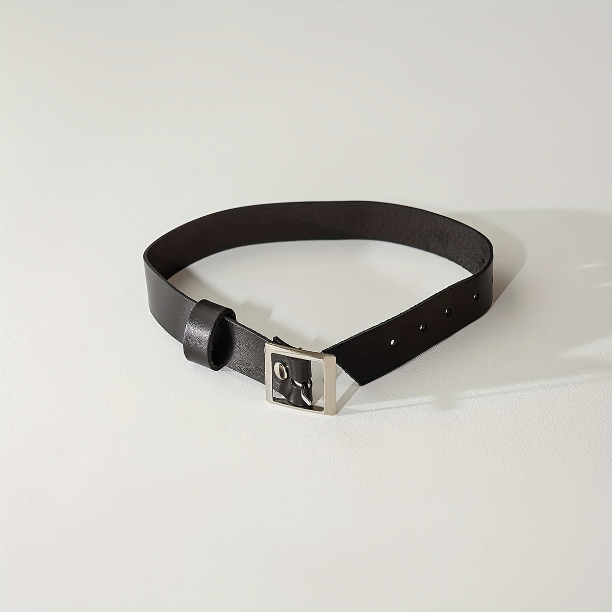 a minimalist womens fashion collar adjustable size solid